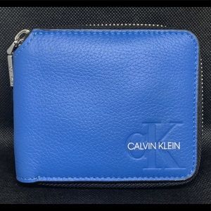 NEW BLUE Calvin Klein Men’s Leather Zip-around Wallet